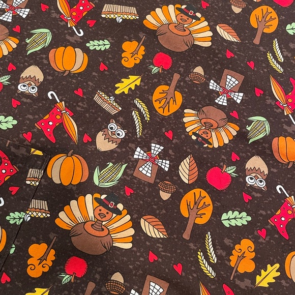 Zoe+ Chloe Thanksgiving scrub top - Picture 3 of 3